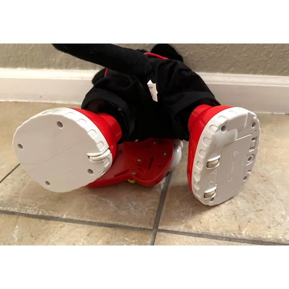 Fisher Price Disney’s Rock Star Mickey Mouse - Picture 16 of 16